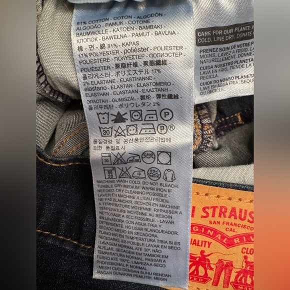 Levi's Women's 710 Super Skinny Jeans - Picture 9 of 10